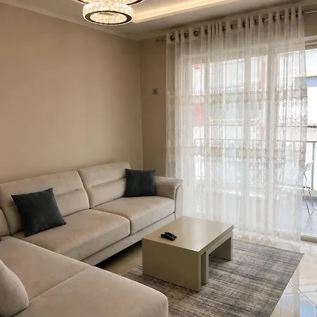 아파트 Rivaapartment Vlorë